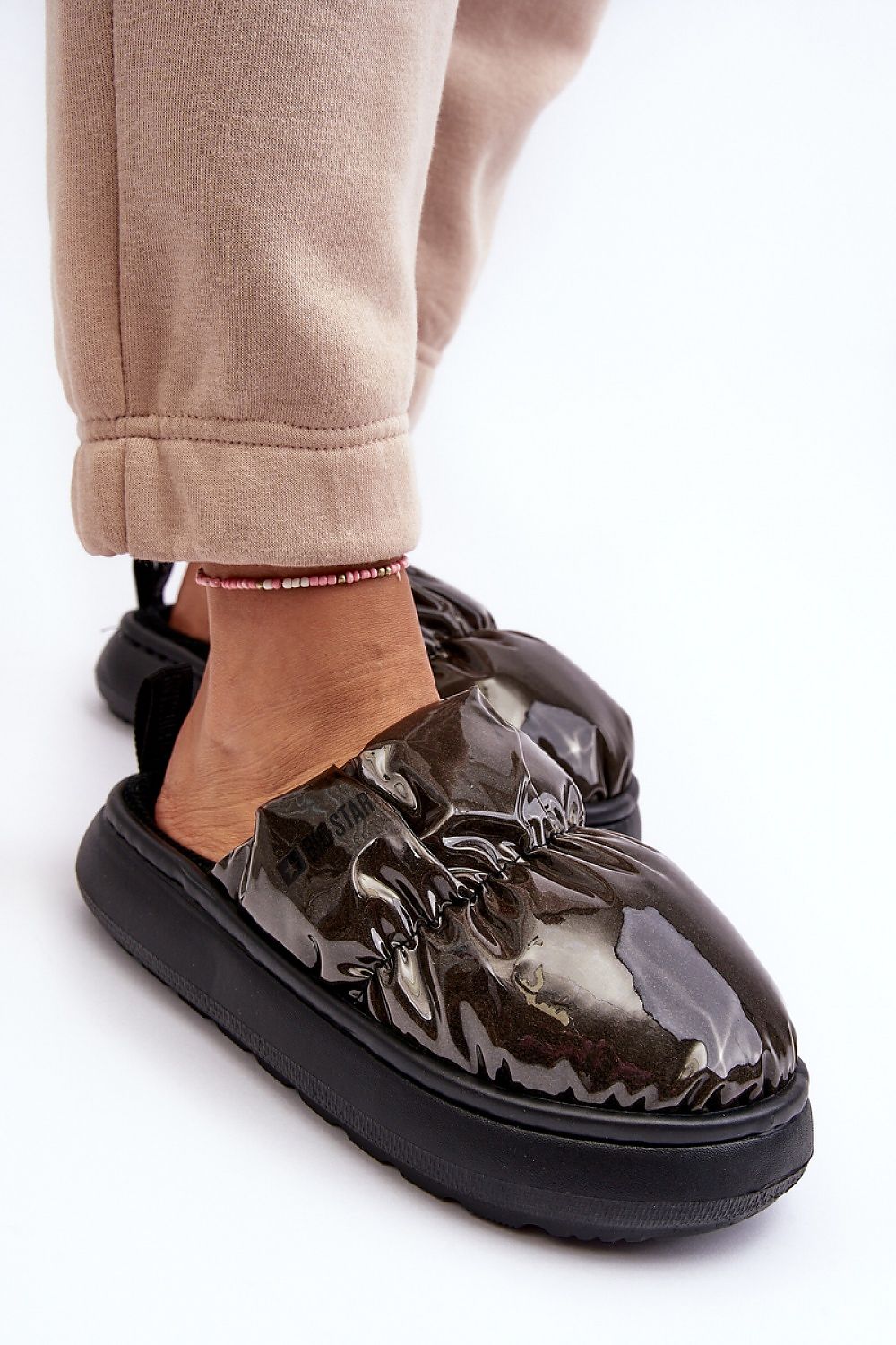 Pantoufles model 188674 Step in style