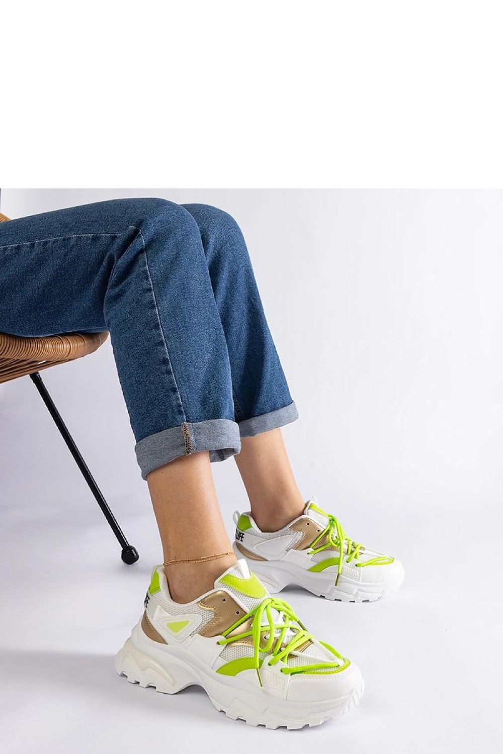 Baskets model 207168 Solea