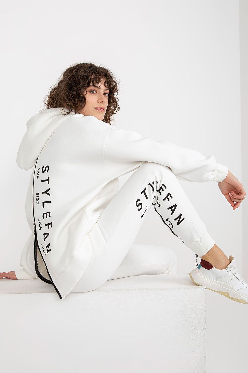 L`ensemble model 177035 Ex Moda