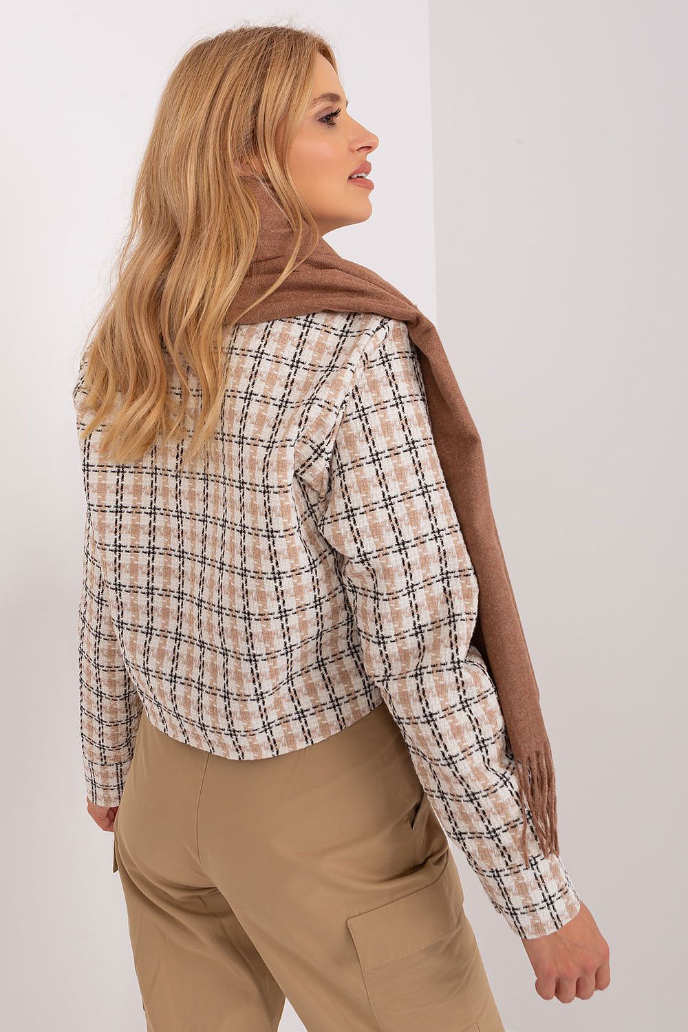  Châle model 187605 AT 