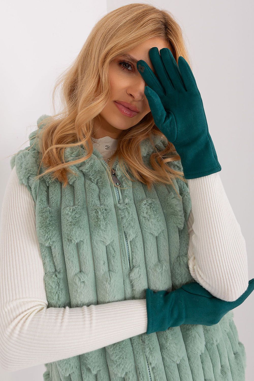  Gants model 190823 AT 