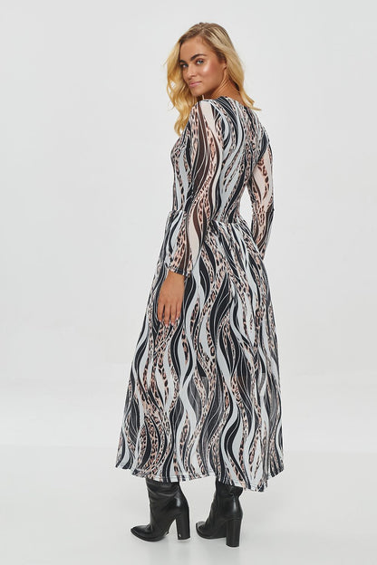  Robe de jour model 200077 Makadamia 