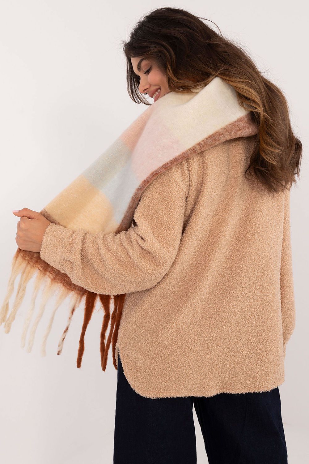  Châle model 203187 AT 