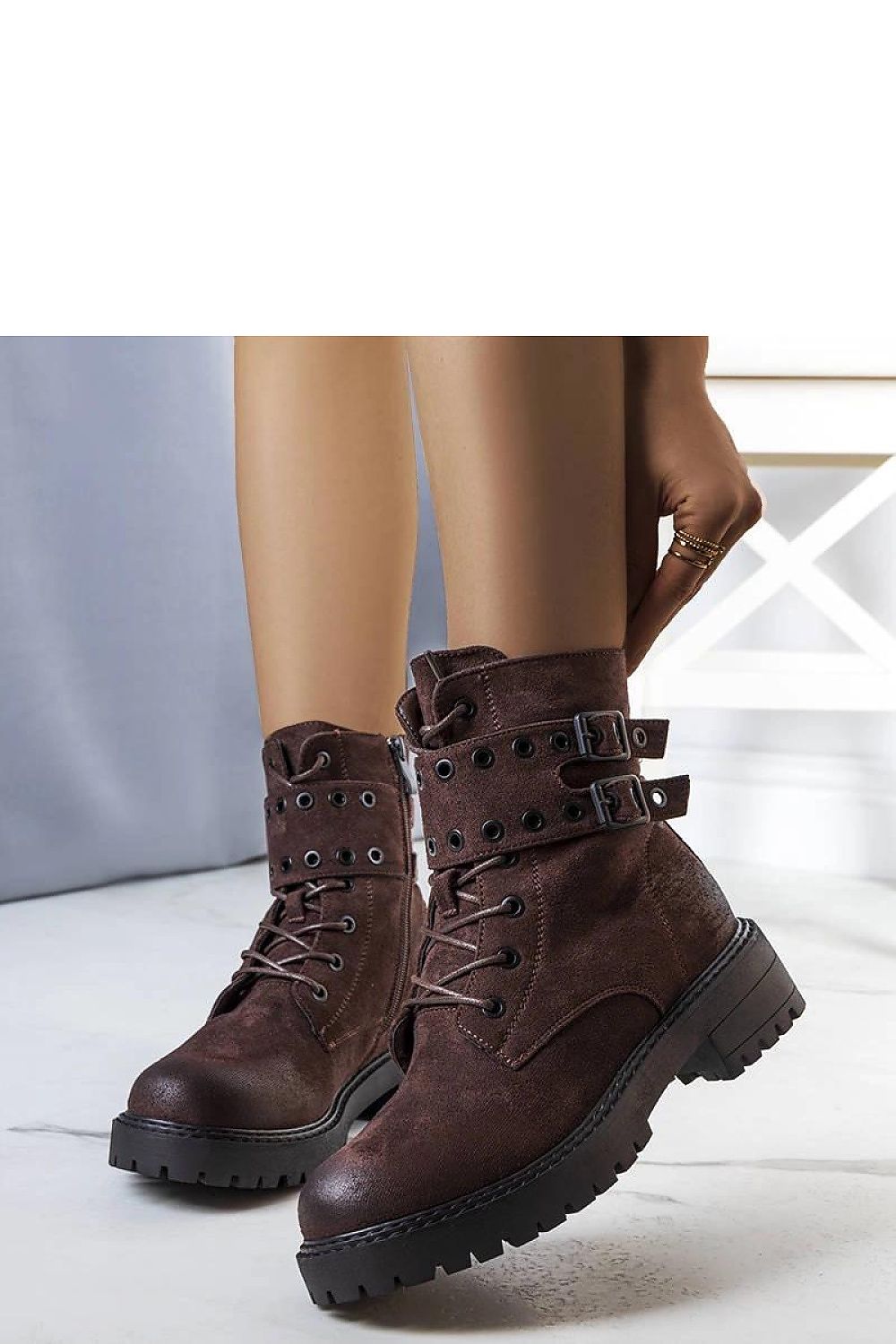  Bottes model 205140 Solea 