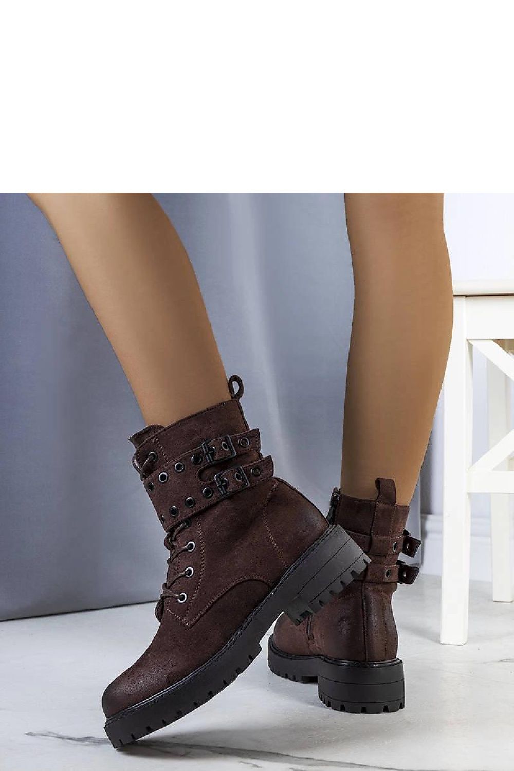  Bottes model 205140 Solea 