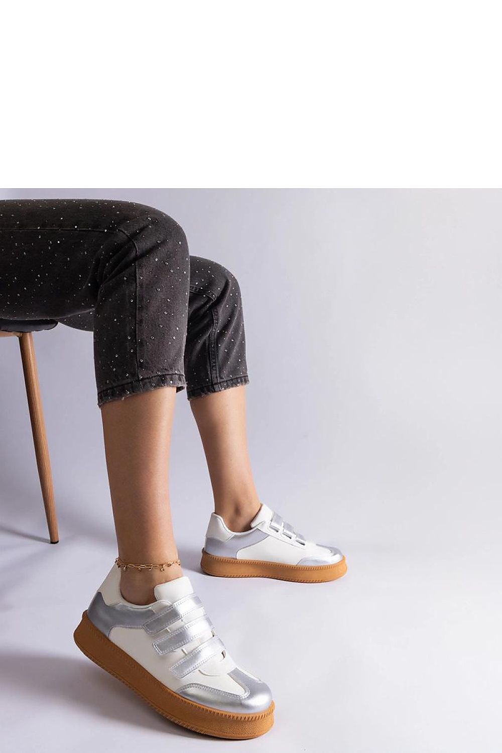  Baskets model 207187 Solea 