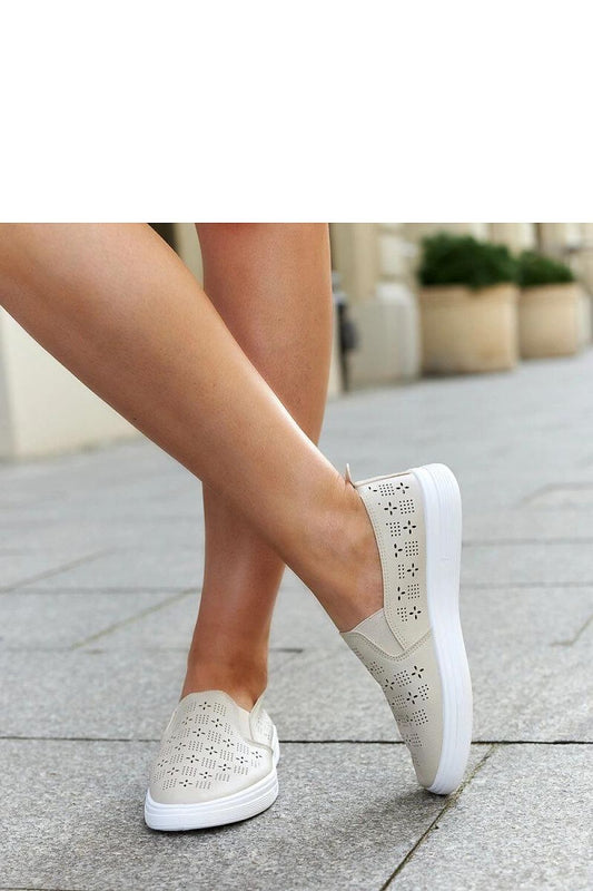  Baskets model 207316 Solea 