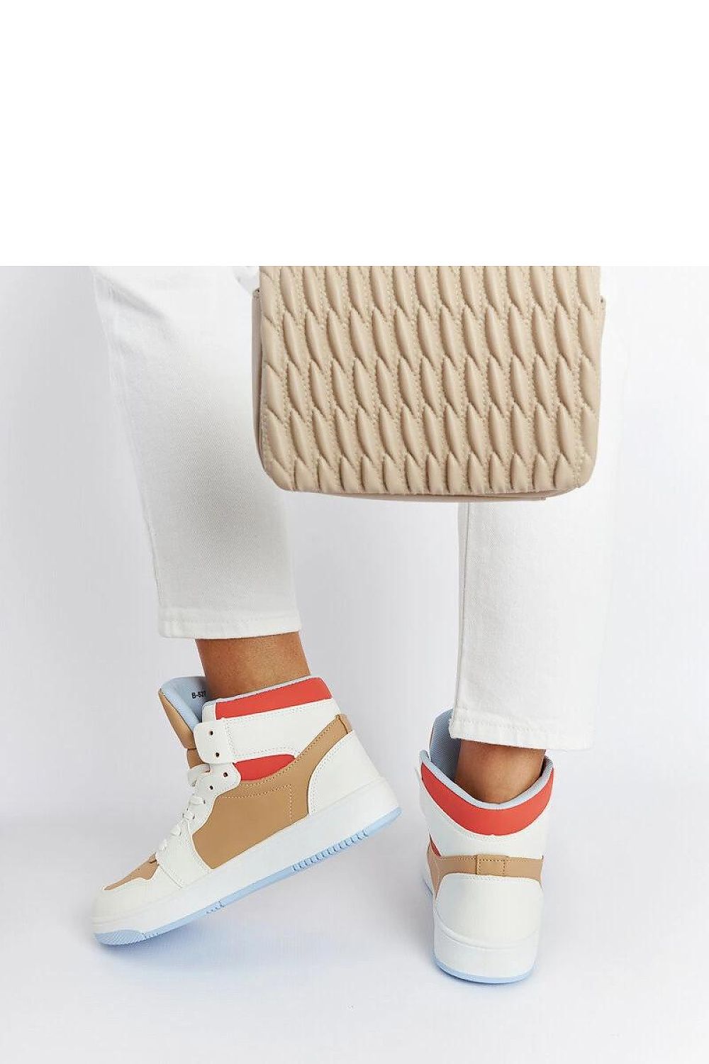  Baskets model 207562 Solea 