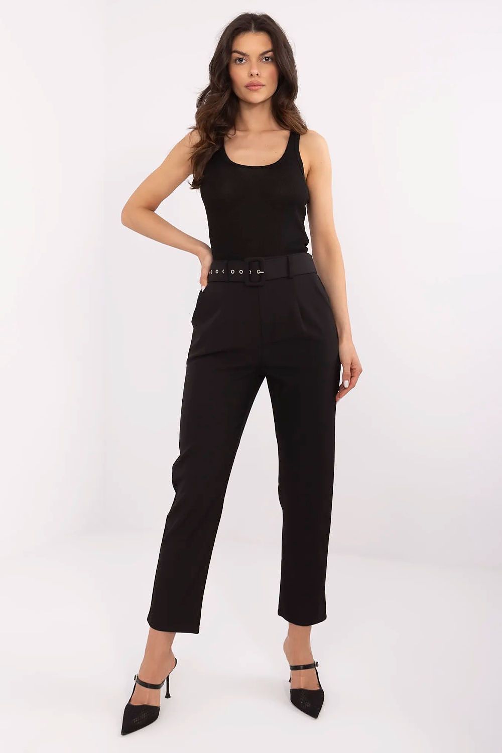  Pantalon femme model 211174 NM 