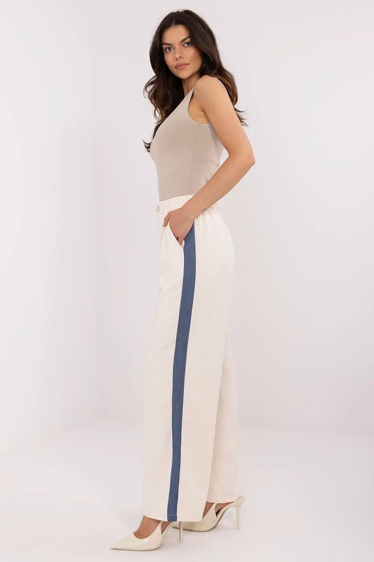  Pantalon femme model 211177 NM 