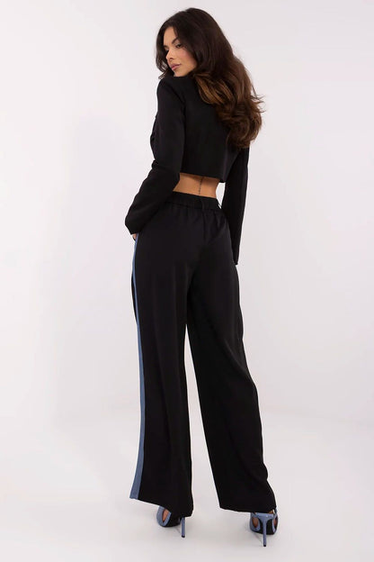  Pantalon femme model 211178 NM 