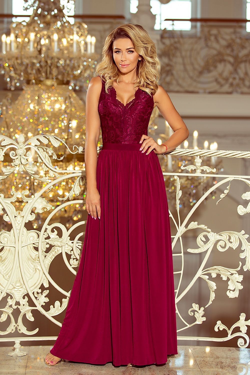 Robe longue model 124387 Numoco 