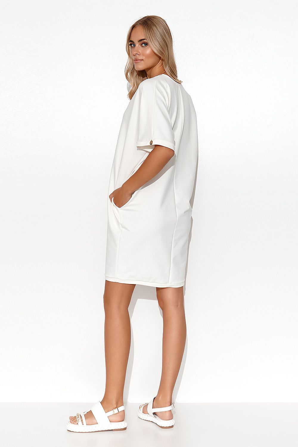  Robe de jour model 175664 Makadamia 