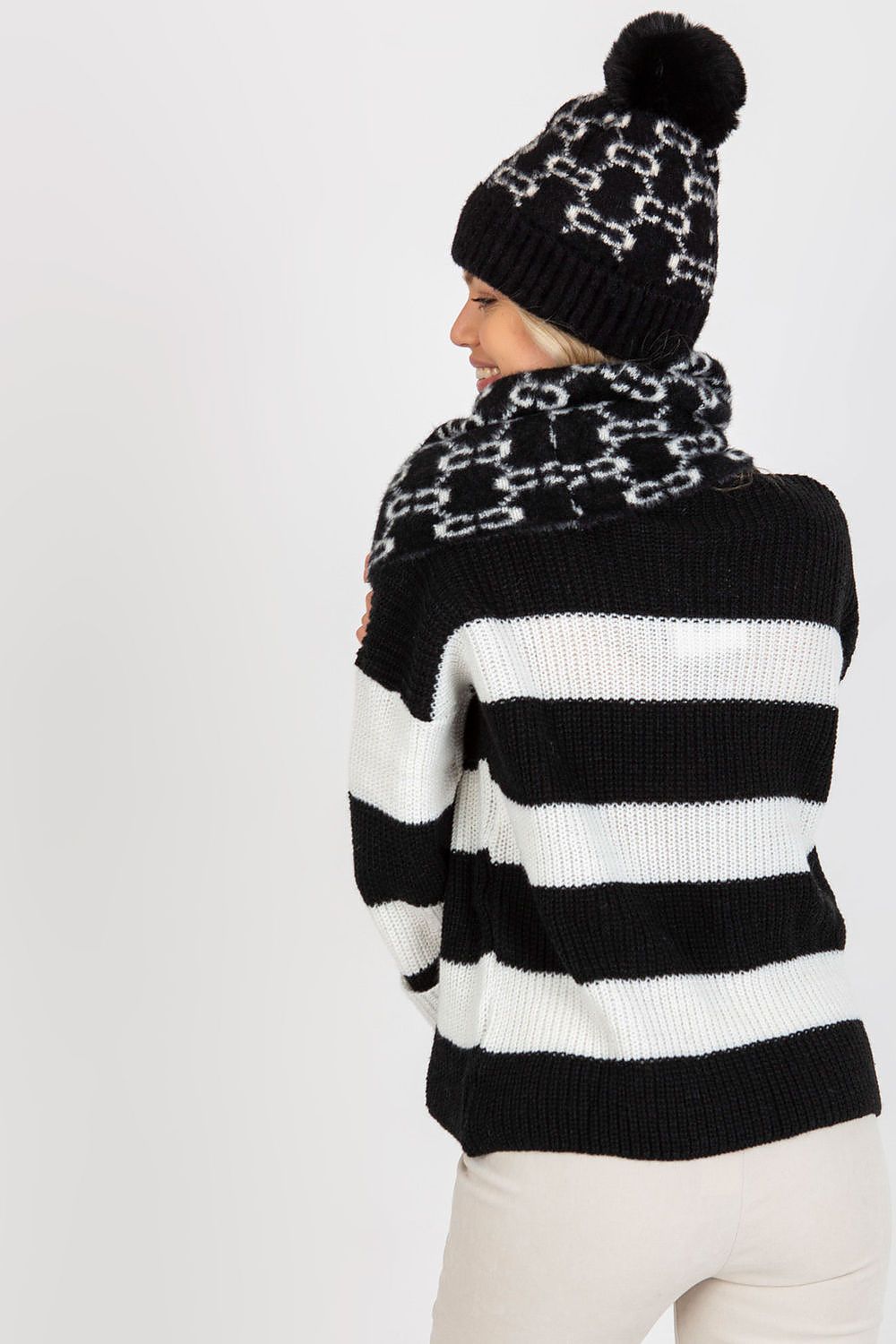  Infinity Écharpe model 185920 AT 